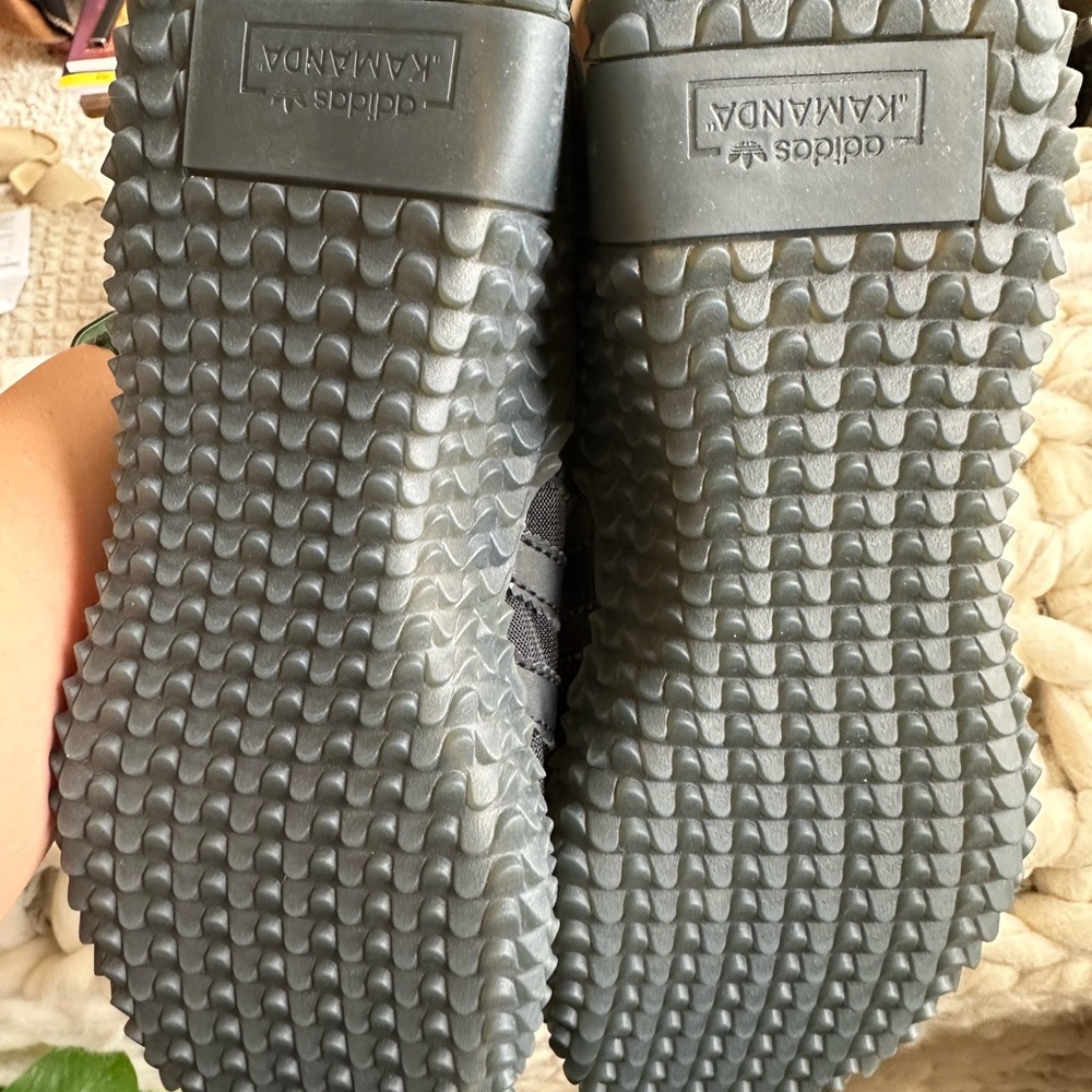 Black Athletic Men's Shoes - Picture 5 of 5